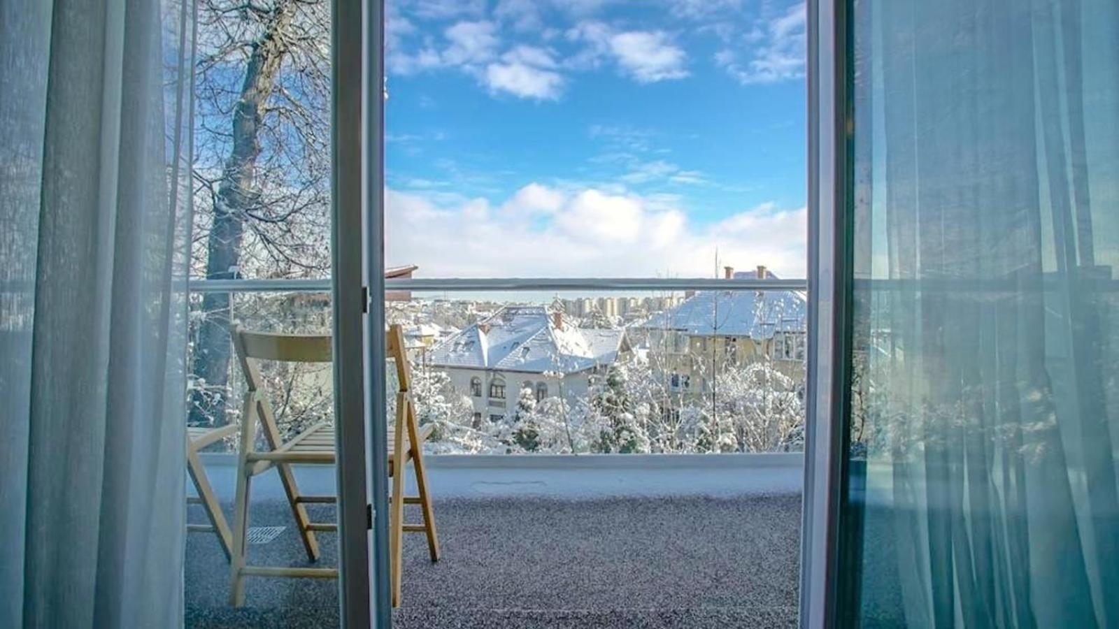 Central Maximus Apartment Brasov Ngoại thất bức ảnh