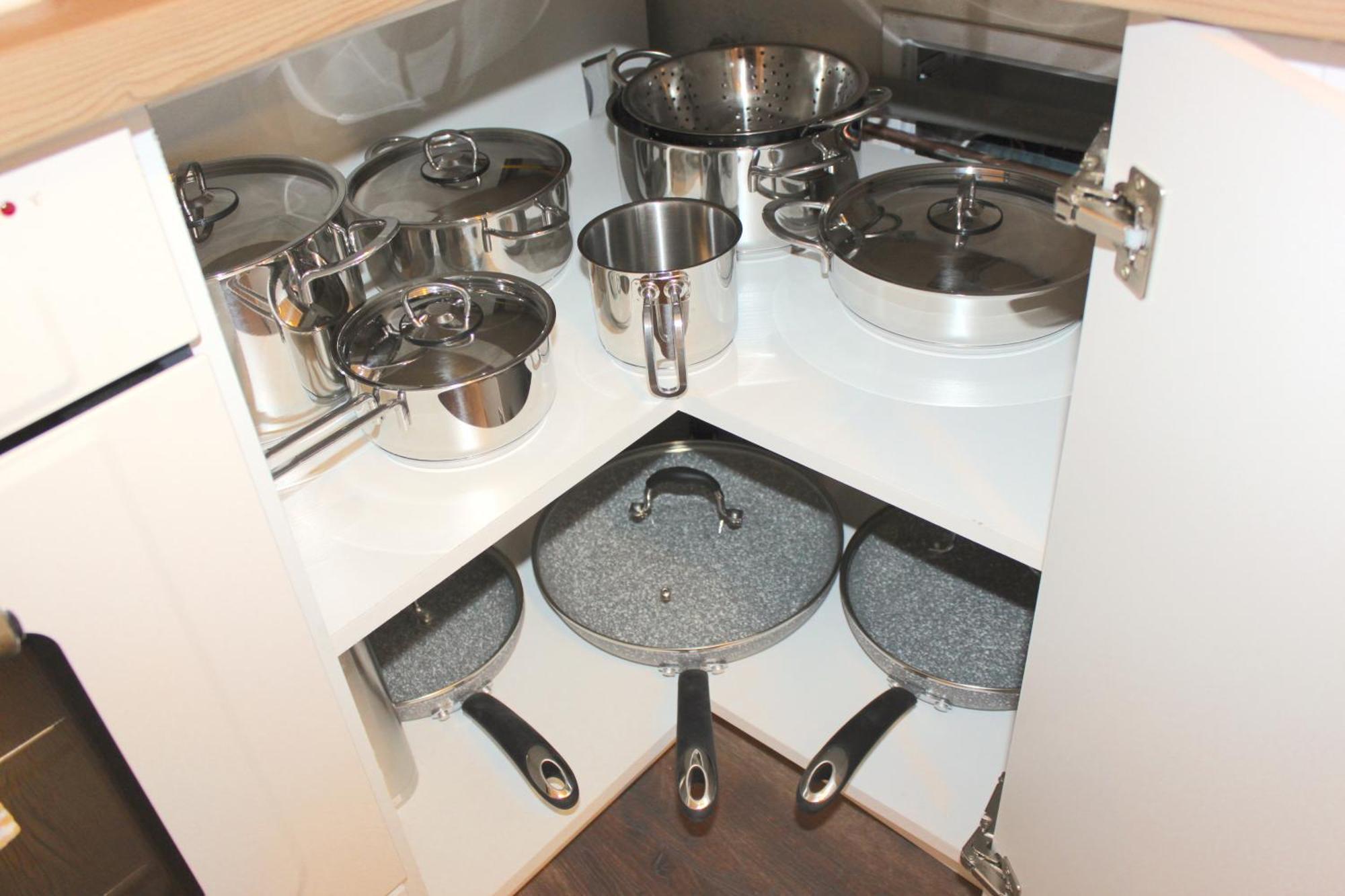 Central Maximus Apartment Brasov Ngoại thất bức ảnh